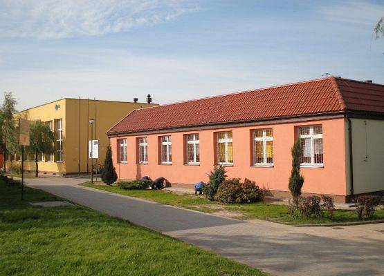 Grafika 3: Szkoła Podstawowa w Nowej Wsi Lęborskiej